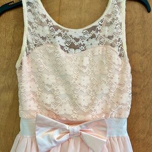 Dance costume, light pink, child medium